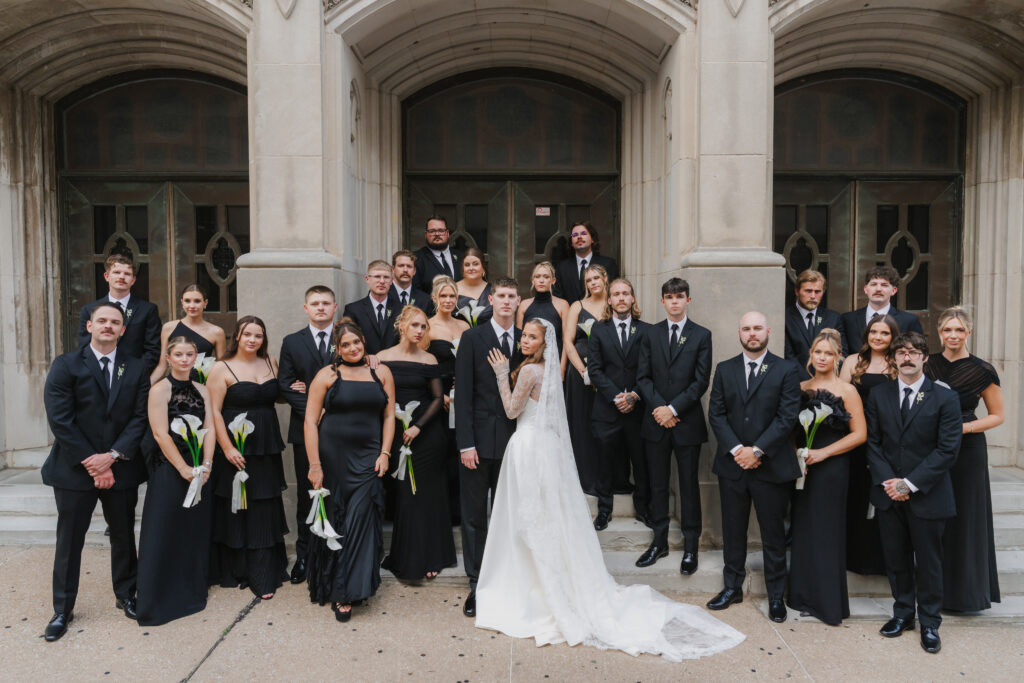 La Mariée Real Bride Hannah and her husband and wedding party